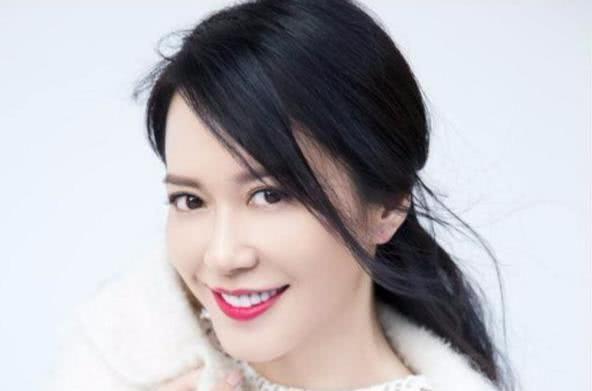 大龄剩女明星，岁月魅力与自我重塑的励志征程