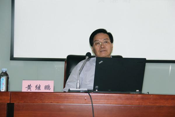 黄继鹏最新动向，时代浪潮中的领航佼佼者
