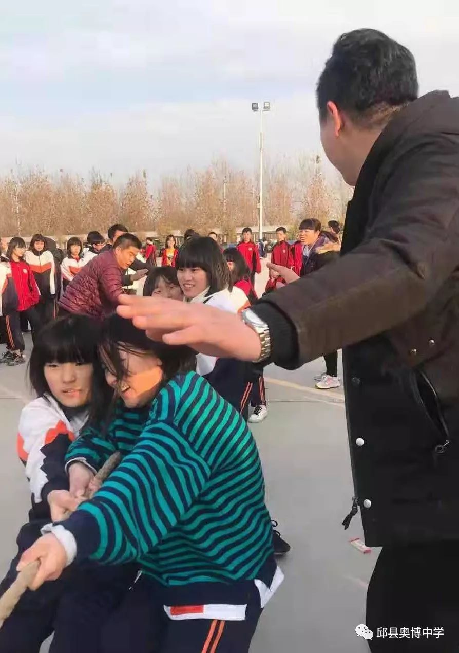 邱县二中奥博最新视频，小巷特色小店探秘之旅